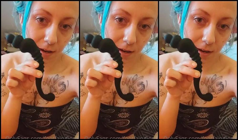 Freakyfjondaxxx Onlyfans My New Stuff Arrived Look How I Try It On And Show You My New Anal Toyswho Would Like To See 8