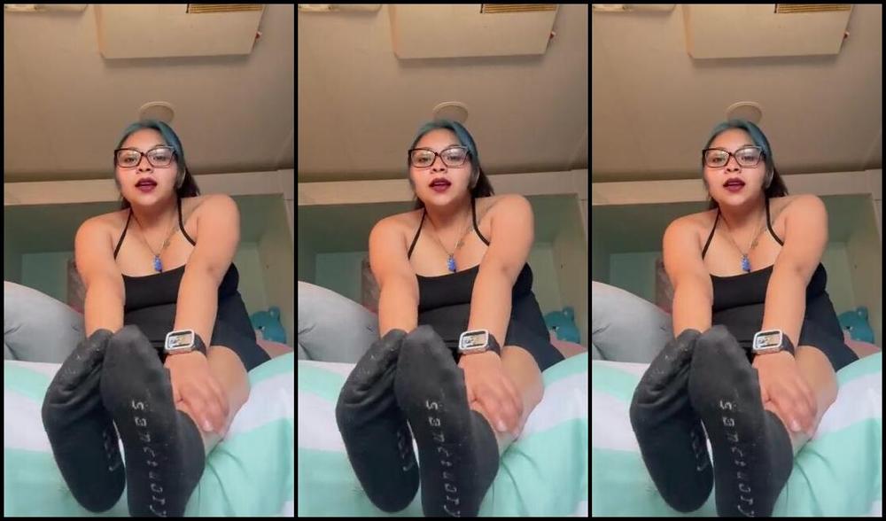 Vivi Ihellovivifeets Nicknamed Ihellovivifeets 04 09 2024 Onlyfans Video Need A Foot Slave To Rest My Feet On