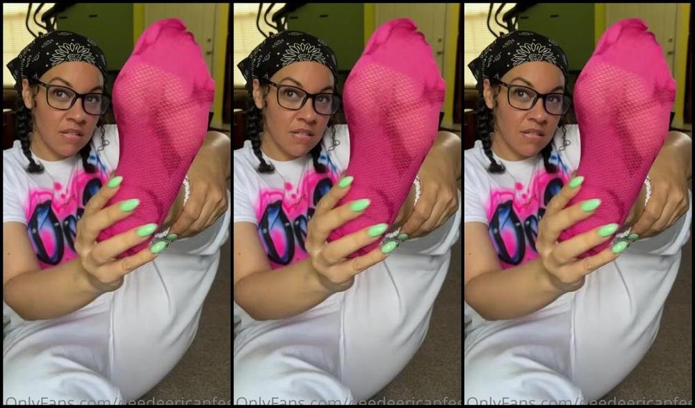 Deedeericanfeet Onlyfans Wasn T A Request But I Still Need Help On Taking This Sock Off