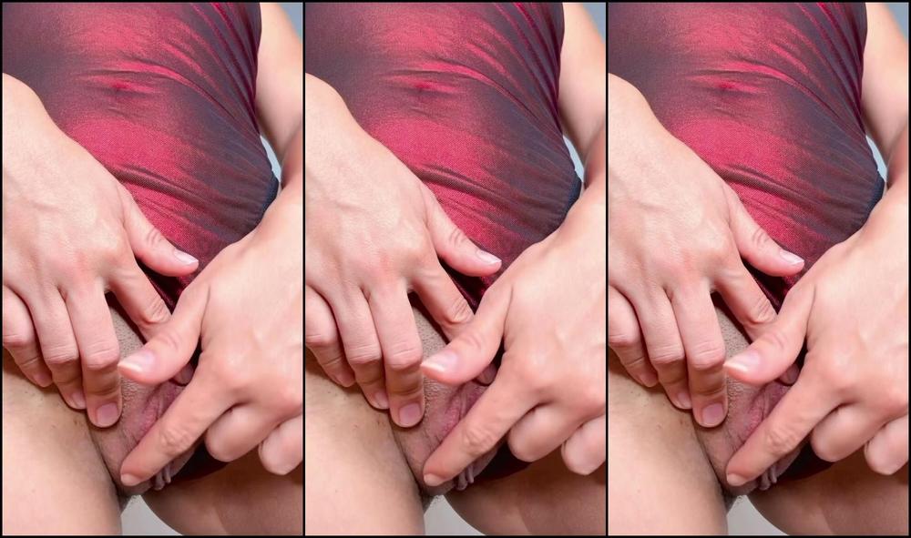 Mon Petite 3201101963 02 13 2024 Te Gusta Este Body Transparente Color Tinto Mi Amor