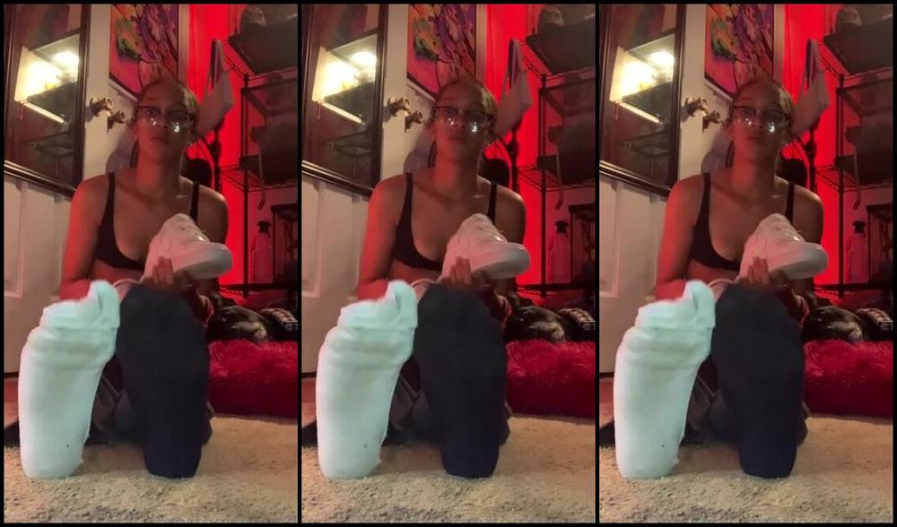 Niahnastyyfeet Onlyfans Shoe Sock Removal