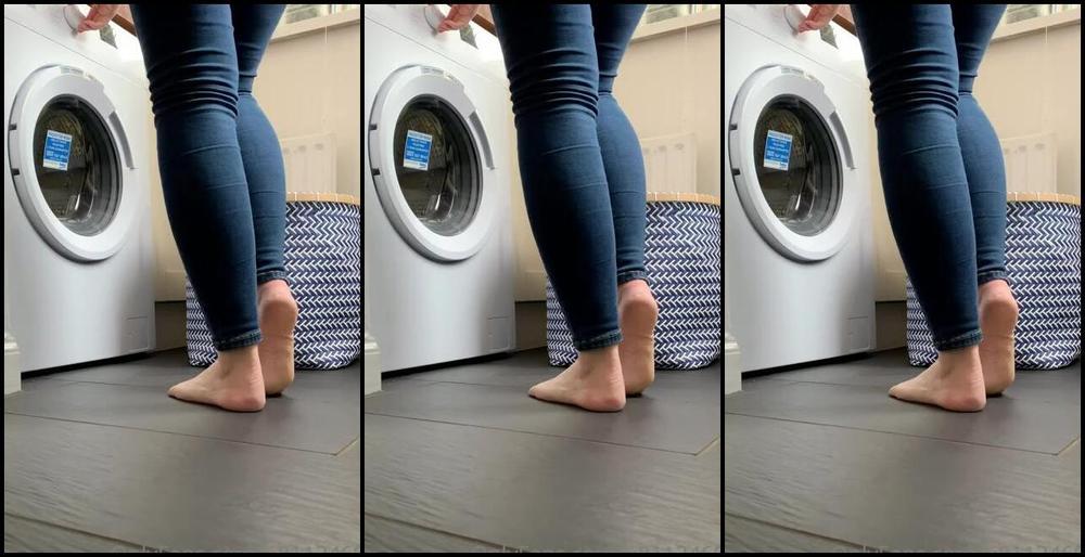 Mimisfeet1 Aka U81134601 Onlyfans Hidden Cam Perving At My Feet While I Do The Laundry