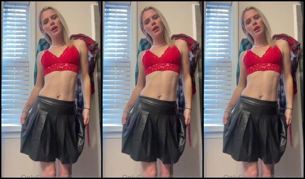 Kodyevans Onlyfans Happy Everyone But I Thought I Would Tease You With An Upskirt Show And Little Wedgie Today