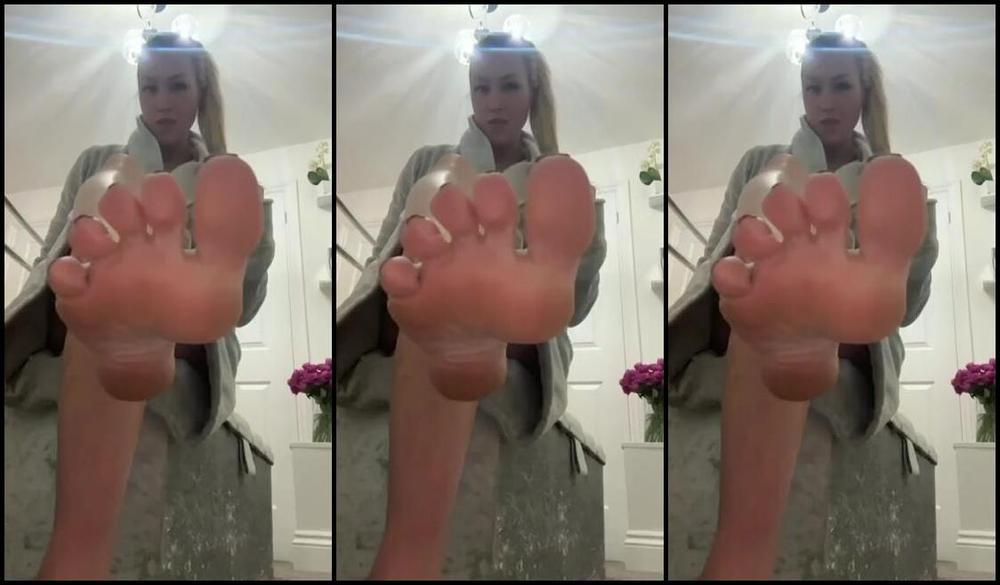 Miss Melody May Nicknamed Missmelodymay Onlyfans Chris Is So Addicted To Me He Doesn T Care What I Am Wearing Or What Time Of Day It Is If I Ve Got