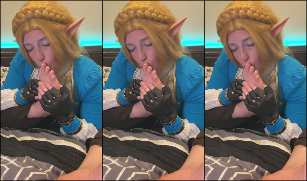 Zeldahyrule Zelda S Self Foot Worship They Taste Amazing After A Long Day Of Walking Across Hyr