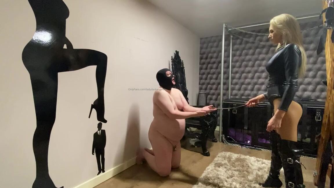 Ladydarkangeluk Onlyfans Request For More Hand Tawsing So This Is A Small Part Of A 9 Min Clip Available Where The Tawse