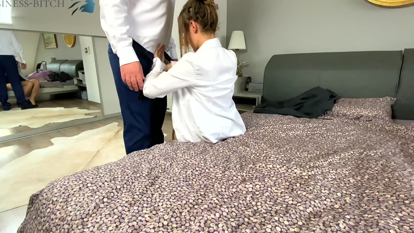 Secretary,Blowjob,Doggystyle,Anal,Mirror business bitch secretary gets spontaneous anal creandie ManyVids