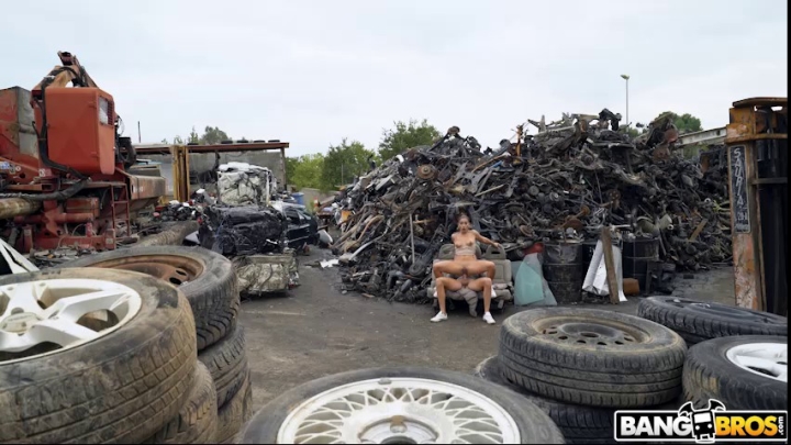 Amateur, Young, Riding, Cowgirl, Hardcore, Brunette, Shaved, Cumshot, Anal, Latina, Public, Cum In Mouth, Doggystyle Ginebra Bellucci - Sneaky Public Anal. pb17988 SiteRip