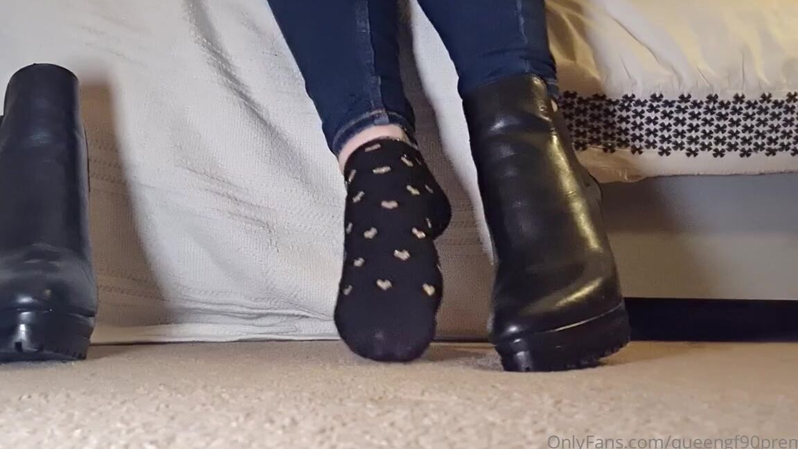 The Foot Queen Of England Aka Queengf90Premium Onlyfans Video 3812