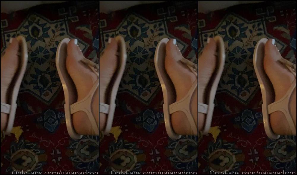 Mistress Gaia Worship Footfetish