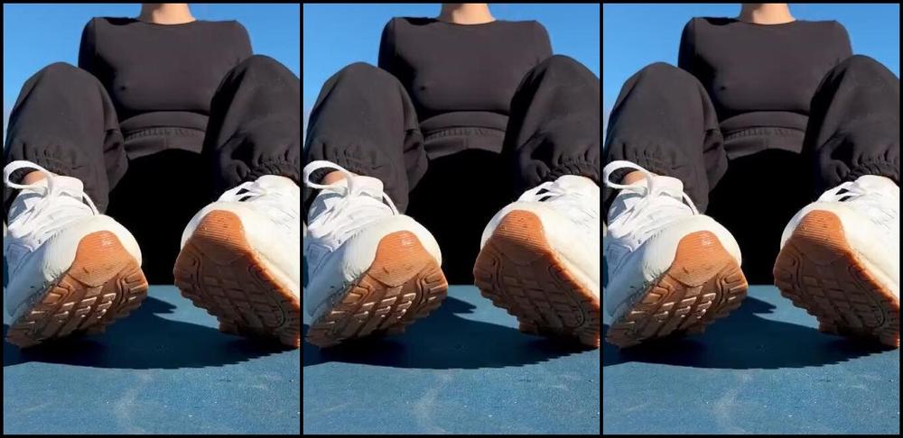 Cosmacalista Nicknamed Cosmacalista Onlyfans 01 30 2024 Had A Guy In The Car Watching The Whole Time And He Deliberately Walked In Front