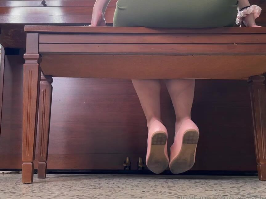 Victoria Soles Nicknamed Sassysolesxo 06 26 2021 Onlyfans Video Heres A Little More Flat Play For You I Was Feeling Generous