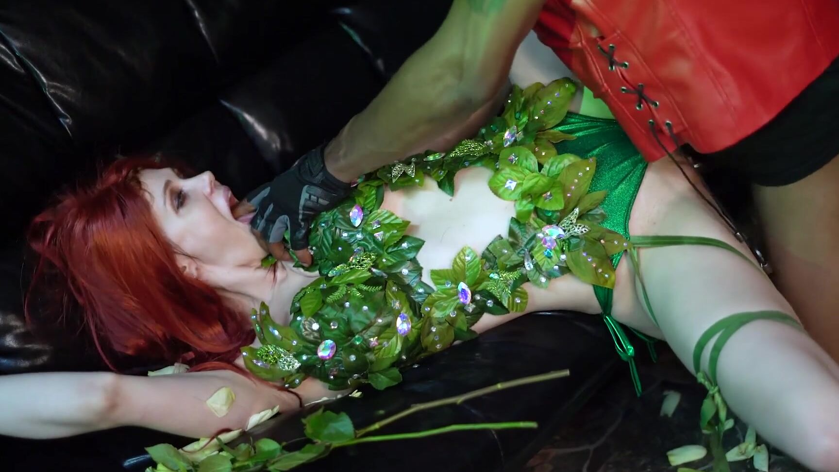 Isiahmaxwell Merry Christmas Red Hood Vs Poison Ivy Featuring Maitlandward