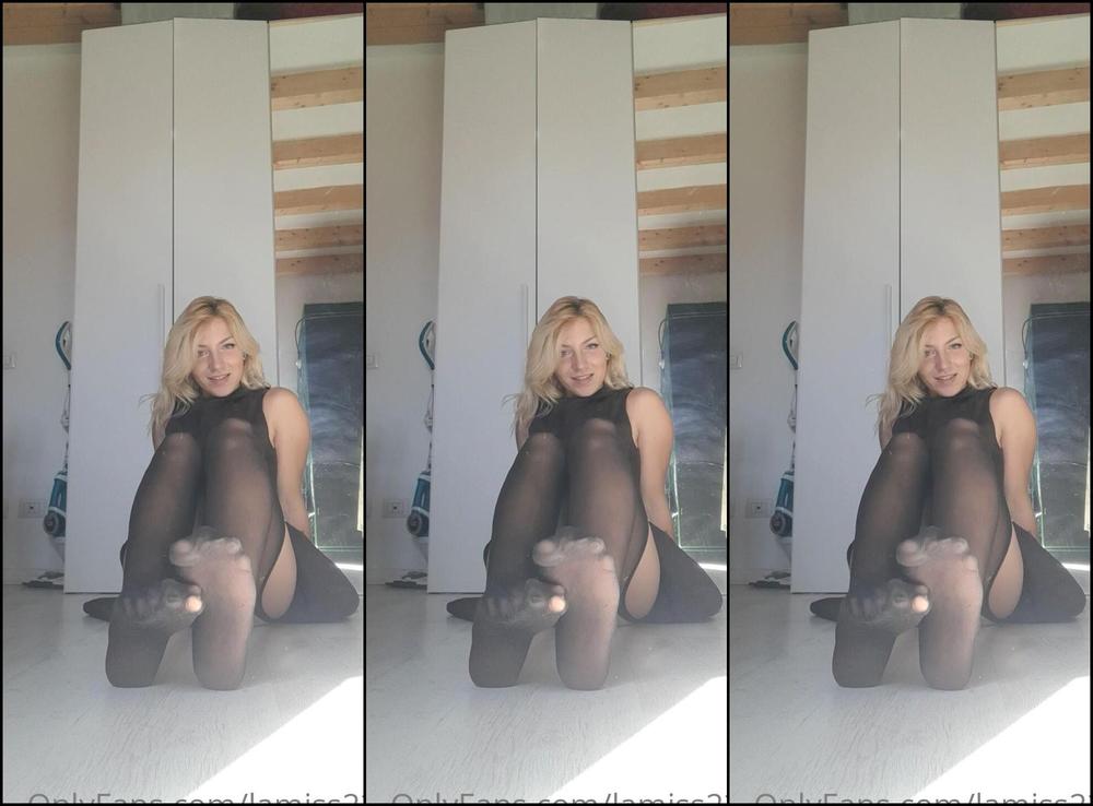 Lamiss Stavolta In Nylon Reggicalze