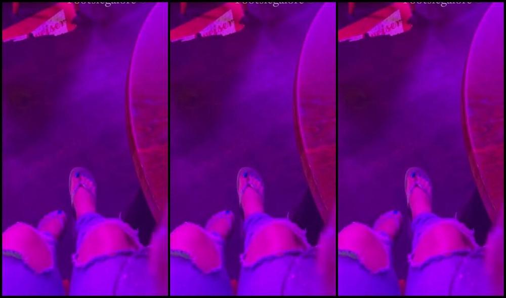 Footsiegalore Onlyfans Shopping With My Toes Popping And Then To A Bar For A Few Drinks Can You Tell How Happy I Am By How