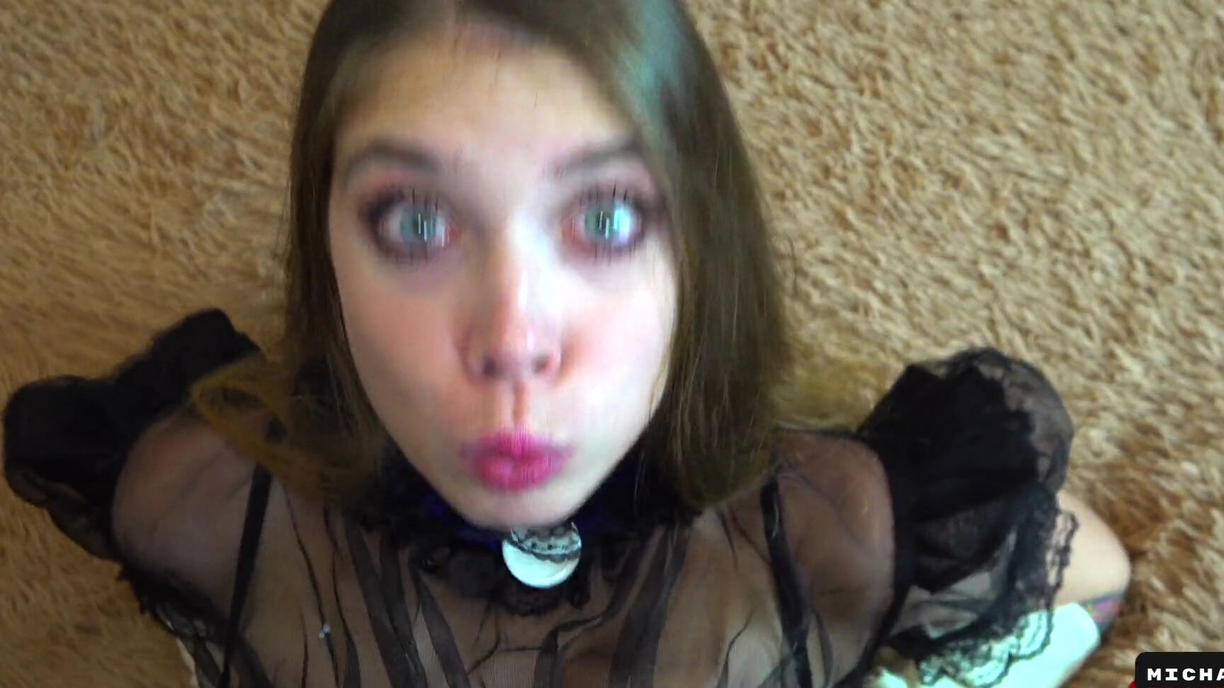 MihaNika69 Ожившая фарфоровая кукла исполняет грязные желания хозяина.  xhamster