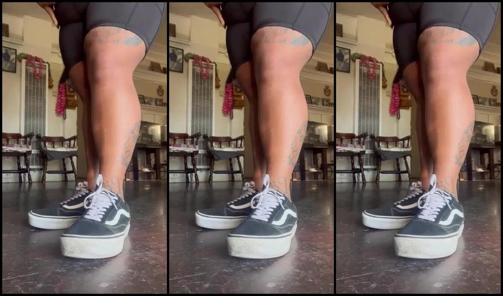 Dissatoes Onlyfans These Vans Are Old And Dirty Can You Imagine How They Smell