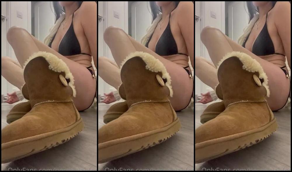 Bornroyal Feet Onlyfans You Are A Foot Loving Worshiper Who Especially Likes Smelly Feet So I Wear My Ugg Boots All Day And