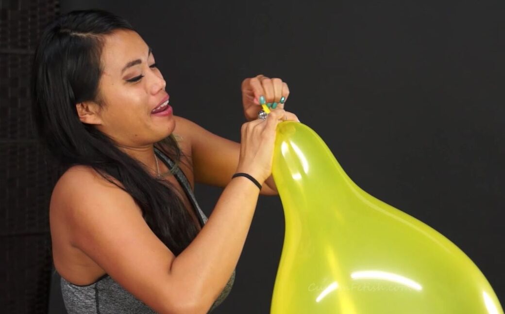 Custom Fetish Marie Blow Pops And Balloons