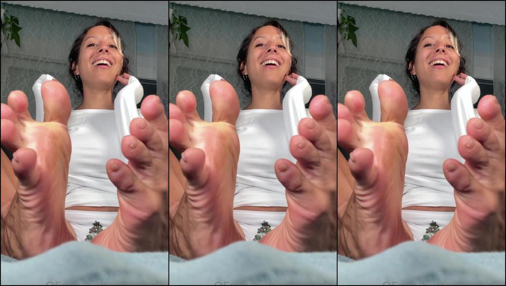 Queenstarb Would U Live In Between My Toes Giantess Vid For My Tiny Ones