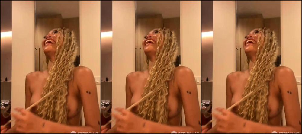 "EmmaThai" asian, bathroom, hairstyles, teens18plus, webcam Emma-Thai-Takes-Care-Her-Hairs-Live-on-Stripchat Manyvids