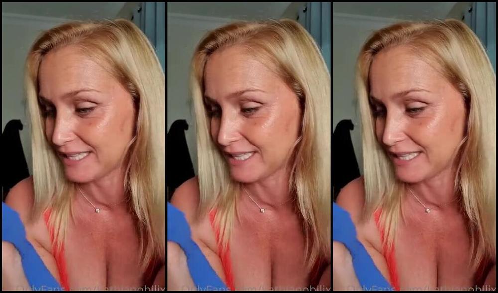 Kathianobilixx Findom 11 15 2021 Onlyfans Video And Some Sexy Lingerie I Bought For You My Darlings