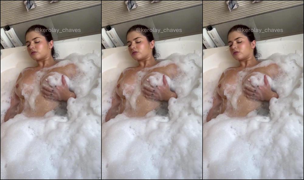 Kerolaychaves 3057565512 10 21 2023 Banho De Hoje A Tarde Rs Outra Costume Meu Relaxar Na Hidro Quem Quer