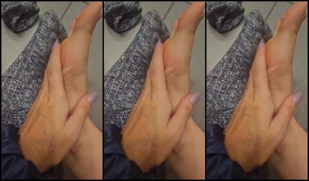 Nyx The Goddess Nicknamed Nyxnoise Foot Fetish 04 05 2024 Onlyfans Video Soooo Moist In Between My Toes