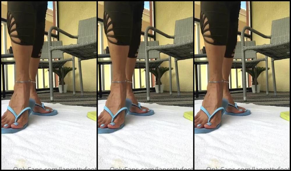 Laprettyfeet4 Nicknamed Laprettyfeet4 Onlyfans Good Morning Who S Into Cheap Flip Flops And Some Veins