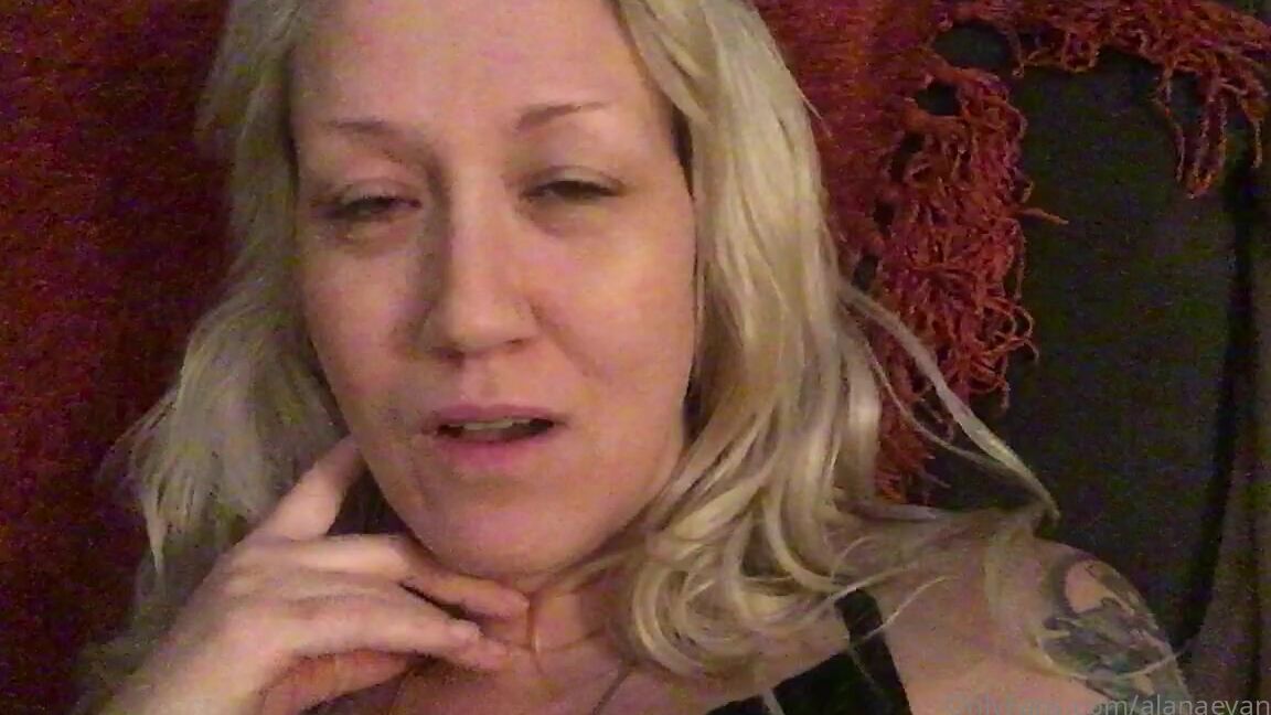 Alanaevansxxx 1183396546 11 02 2020 Want Some Cookies