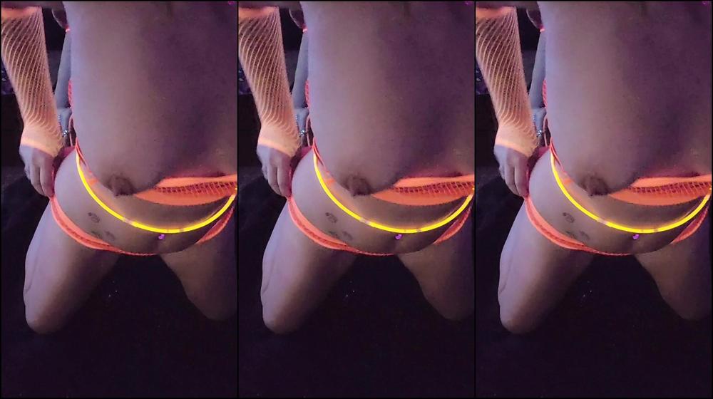 "KittyUV" fishnets, highheels, hugedildo, milf, petplay kitty fucks huge suctioned dildo manyvids