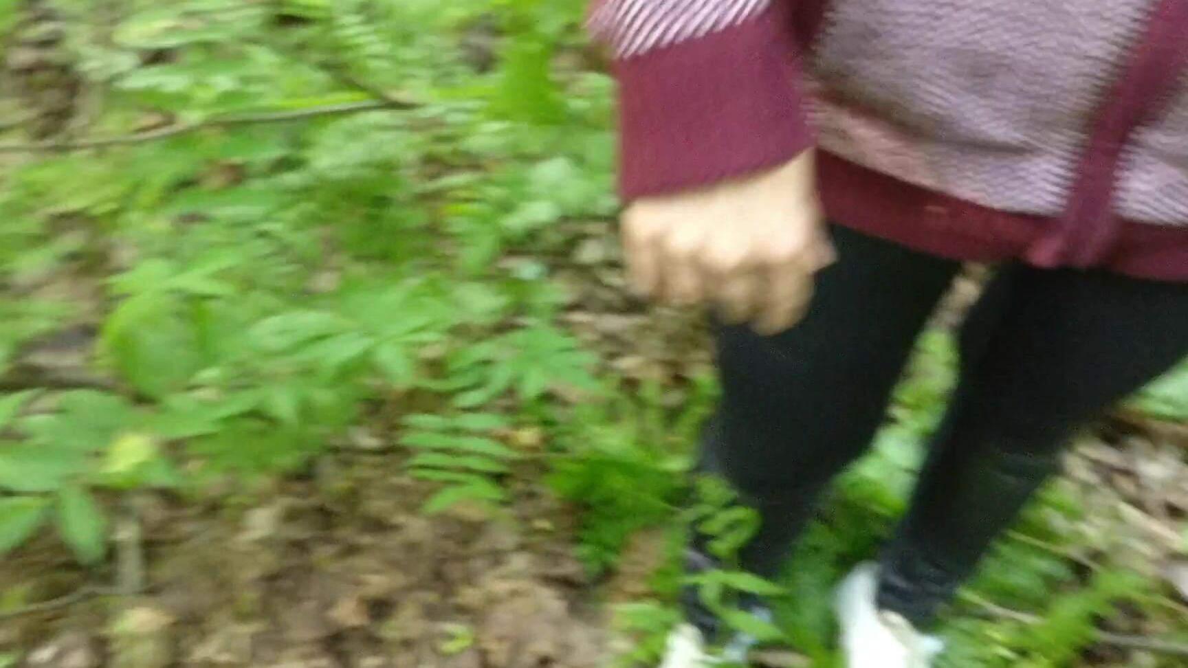 mekhanoid RU 003 GOLDEN SHOWER ON THE FACE IN THE MOUTH AND CLOTHES IN THE FOREST PornHubPremium