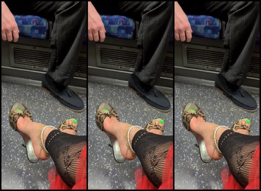 Feetbysherri Onlyfans Teasing On The Night Tube After A Great Night At The Valentines Ball Bossy Paw Party