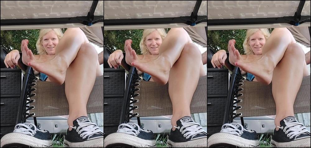 Goddessfierce Looking Under The Desk For Something Pathetic Excuse