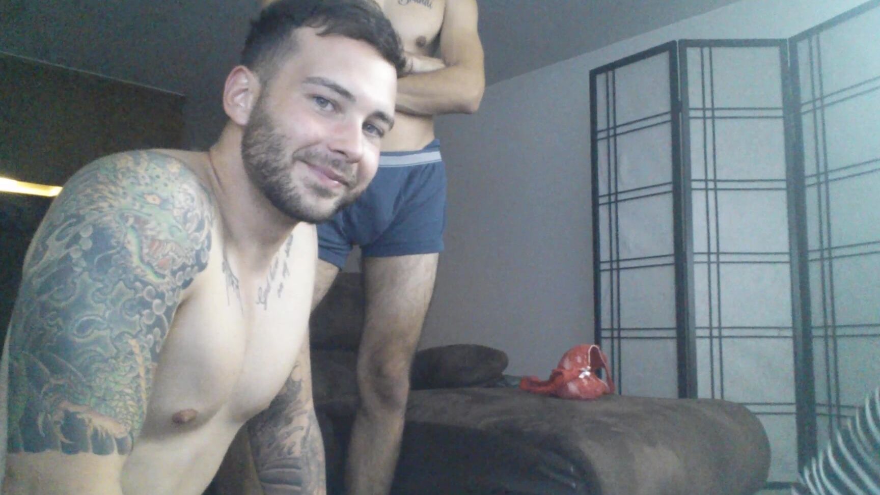 Mandybabyxxx Cuckold Kissing