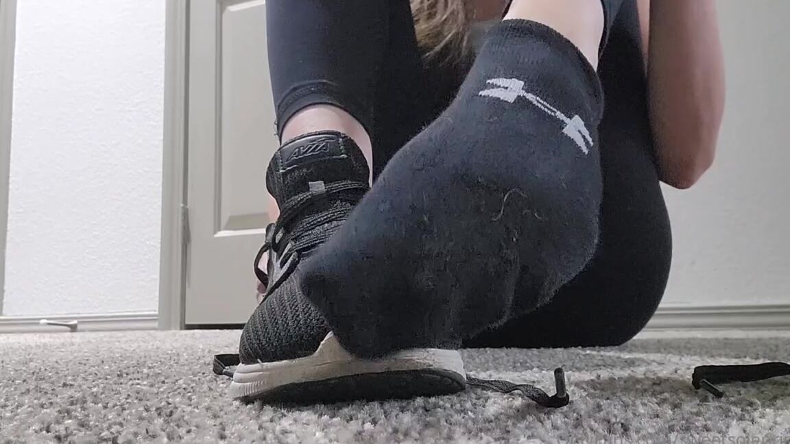 Megan Fletcher Aka Sweetsoleprincess Onlyfans Just Got Home From The Gym Saved Taking These Off Just For You My Entire Bedroom