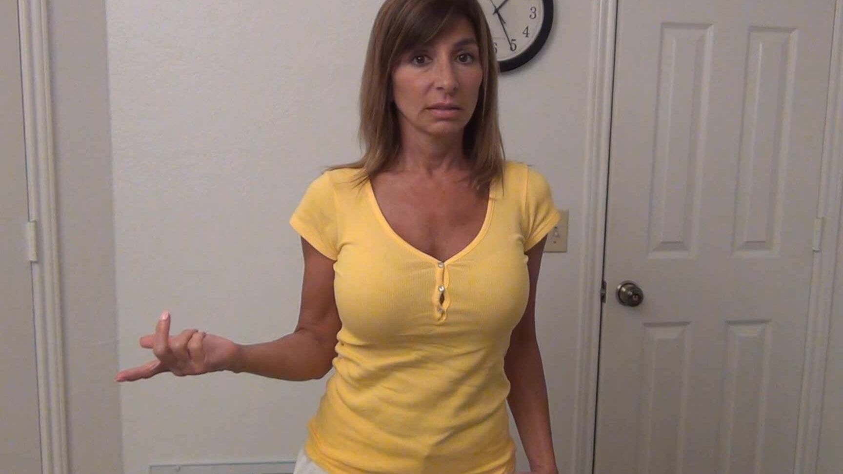 Anna, Full HD, amateurspankings AS Anna Is Late For Work Clips4Sale