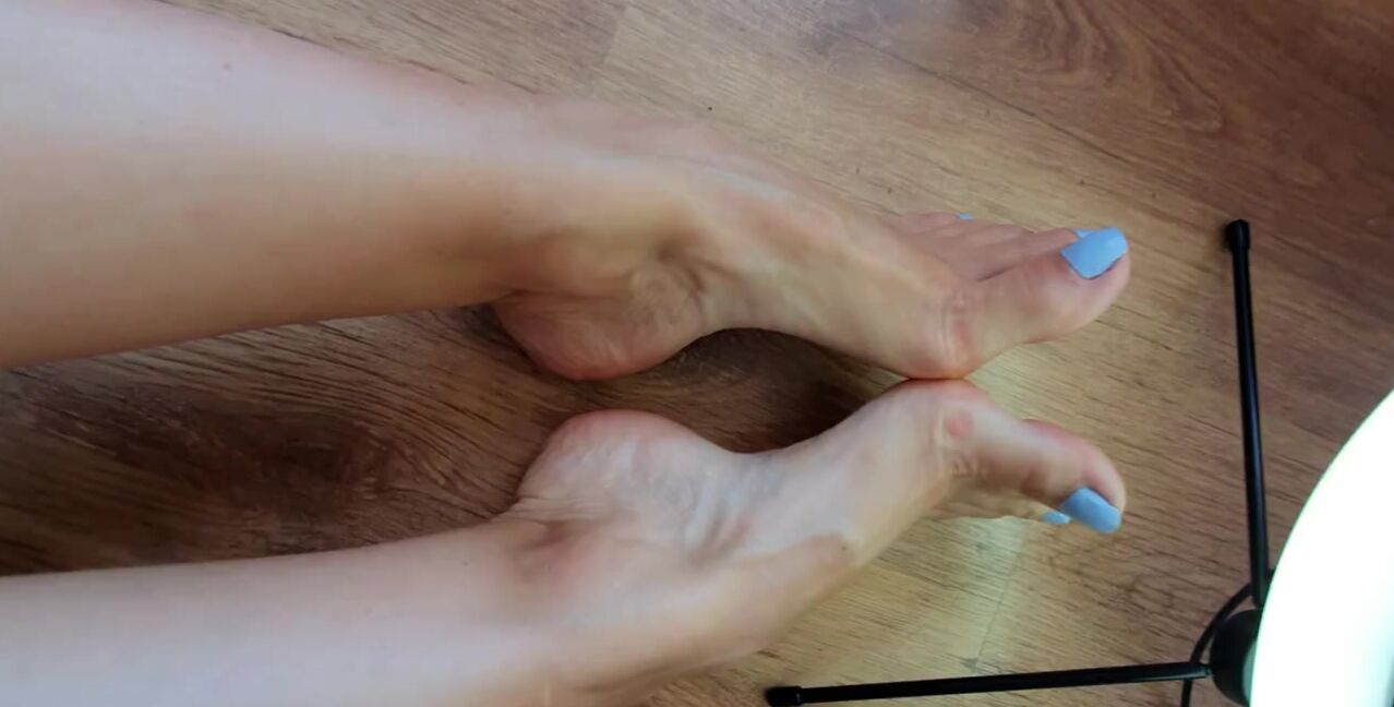 Sofiastoe Aka Sofiastoes Onlyfans Getting Ready To Work On Some Customs Thank You For Being Patient