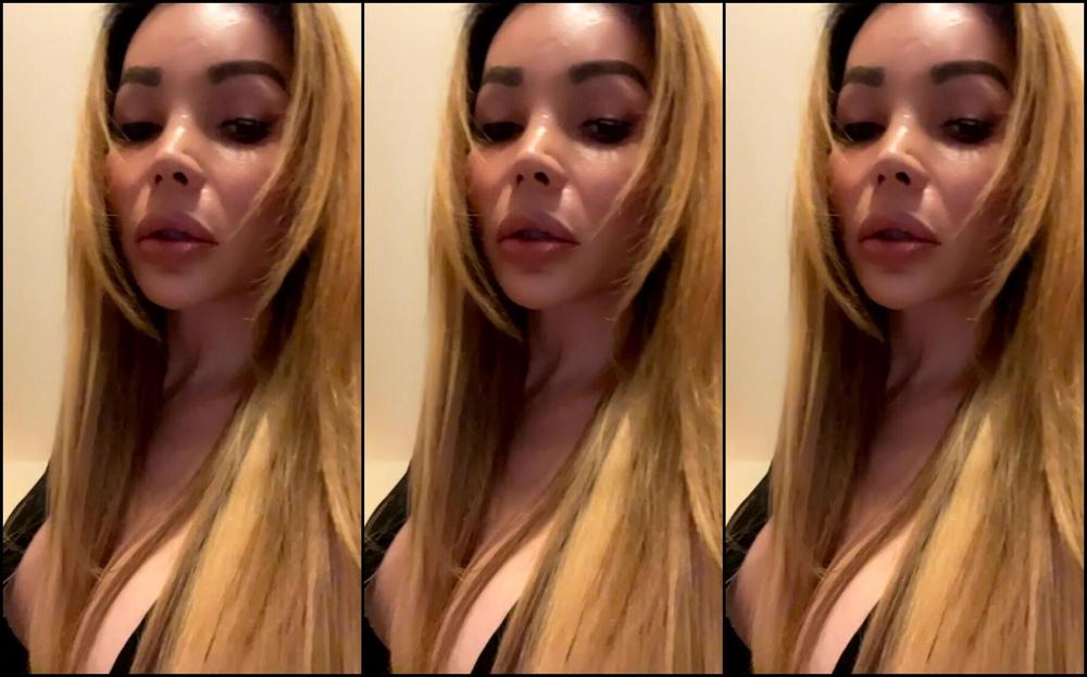 Barbieraducanxxx 2407787635 03 29 2022 Look My Big Bulge In My New Thong If You Want More Send