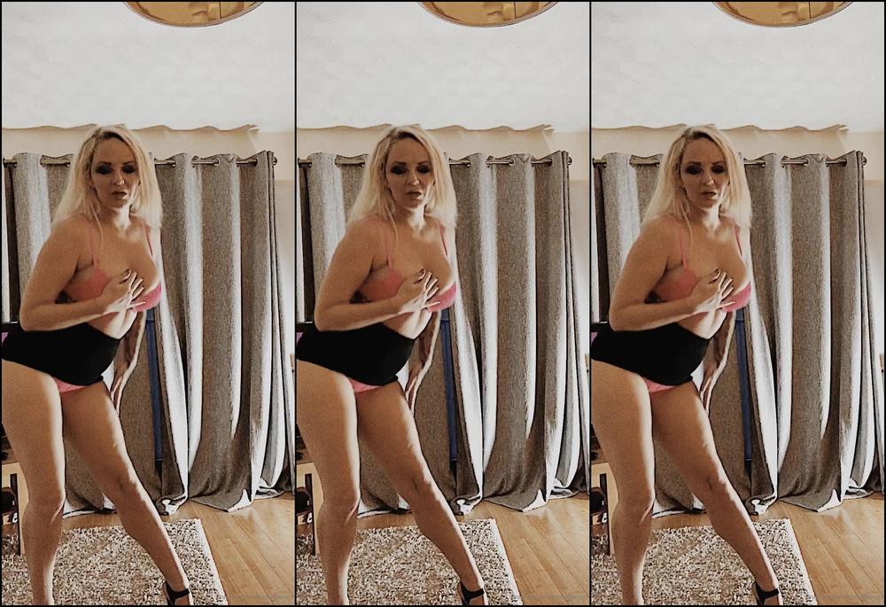 louiseleexxx1-15-10-2019-71812295-let-me-strip-for-you-feel-my-big-tits-bouncing-in-your-face