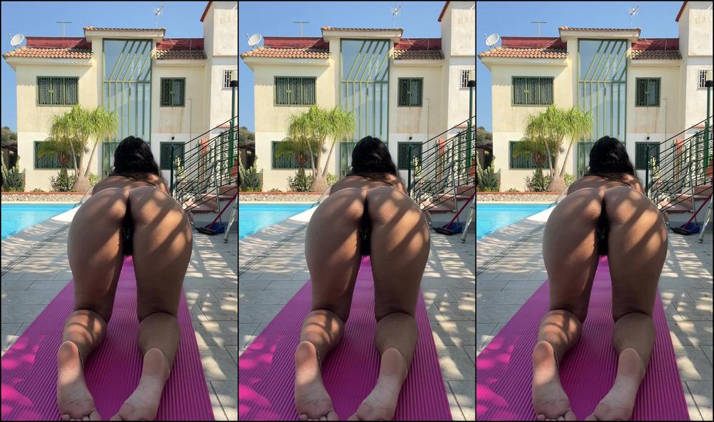 Ittybittycherry 0Hrr6Cj6Tc9K2Fdm3Cd6A Source