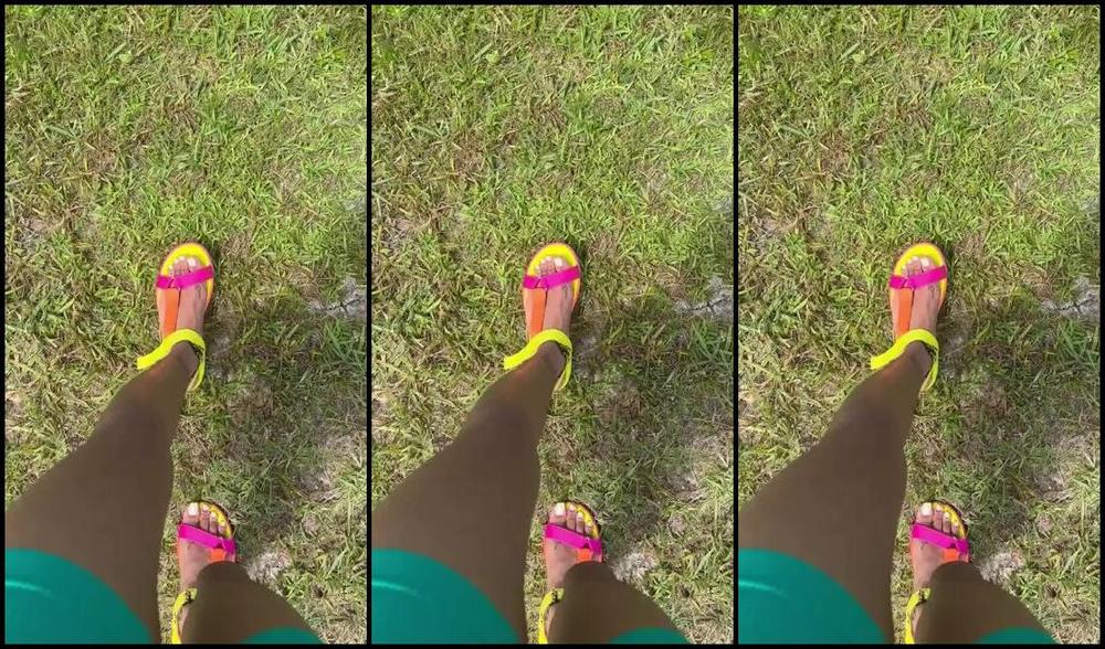 Zafeetllc Onlyfans Park Feet Take A Longggg Walk With Me 2