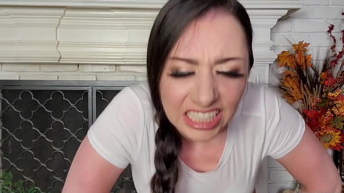 Dakota Charms Nicknamed Dakotacharms Onlyfans Egg Surprise