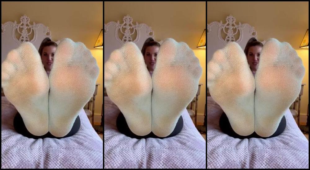 Keeley Kennedy Nicknamed Keeleyk Onlyfans My Socks Are So Sweaty After Being In Those Air Force Ones All Day Long2