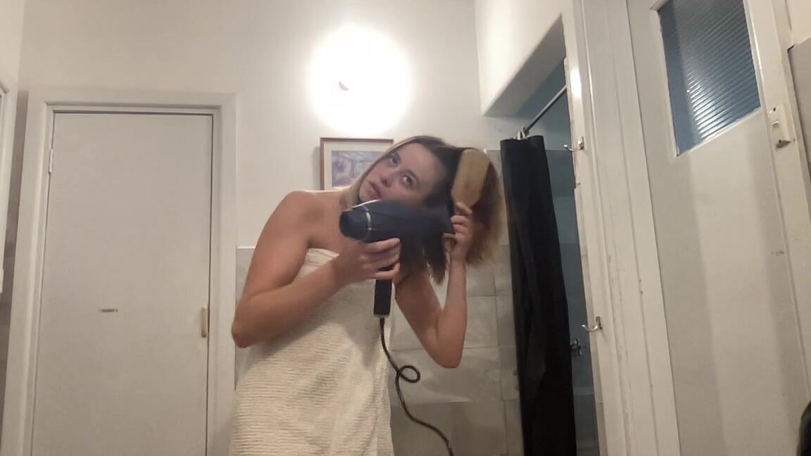 Rhiannnonhughes Stream Started At Pm Get Ready With Me X