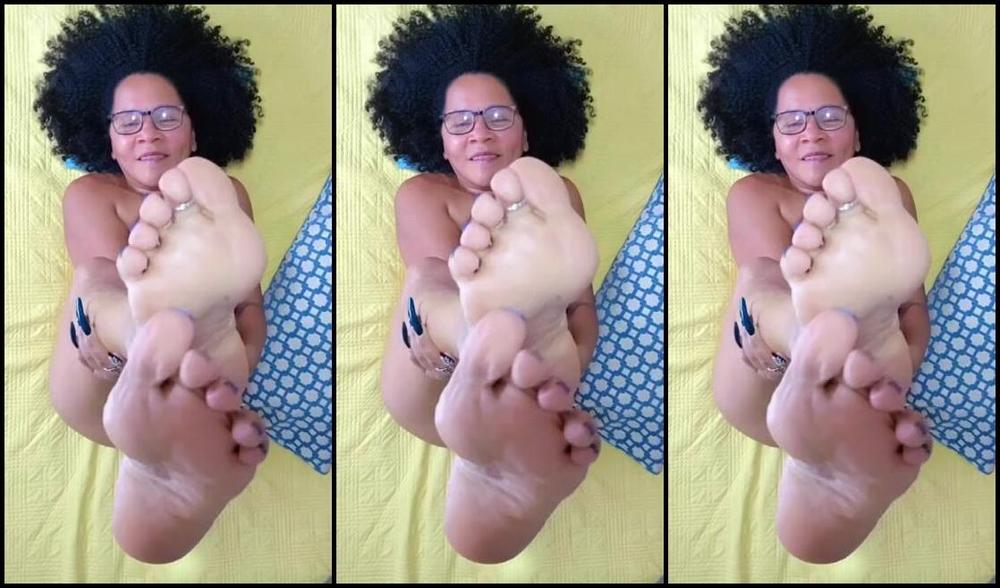 Meryann Aka Solesqueenrd Onlyfans Do You Want To Come To My Bed With Me Im Sure That We Wont Sleep