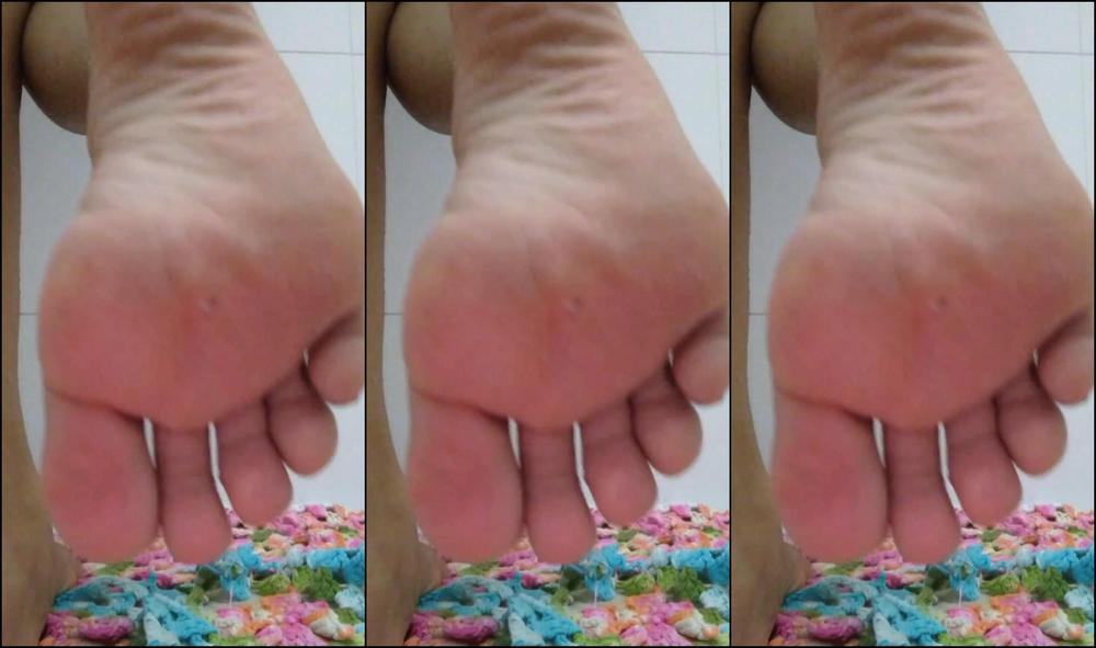 Penelopefeet P S Molhadinho P S Banho