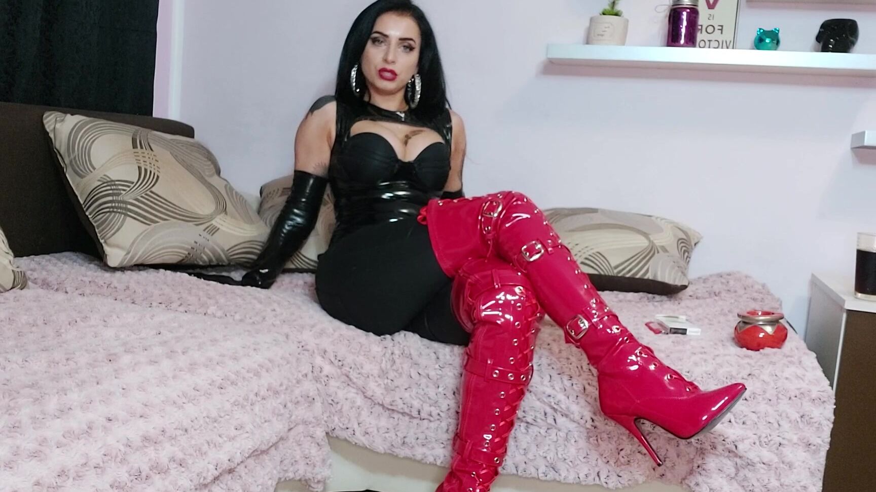 Moneygoddesss H Of Sniffing For Goddess Total Fuck Up