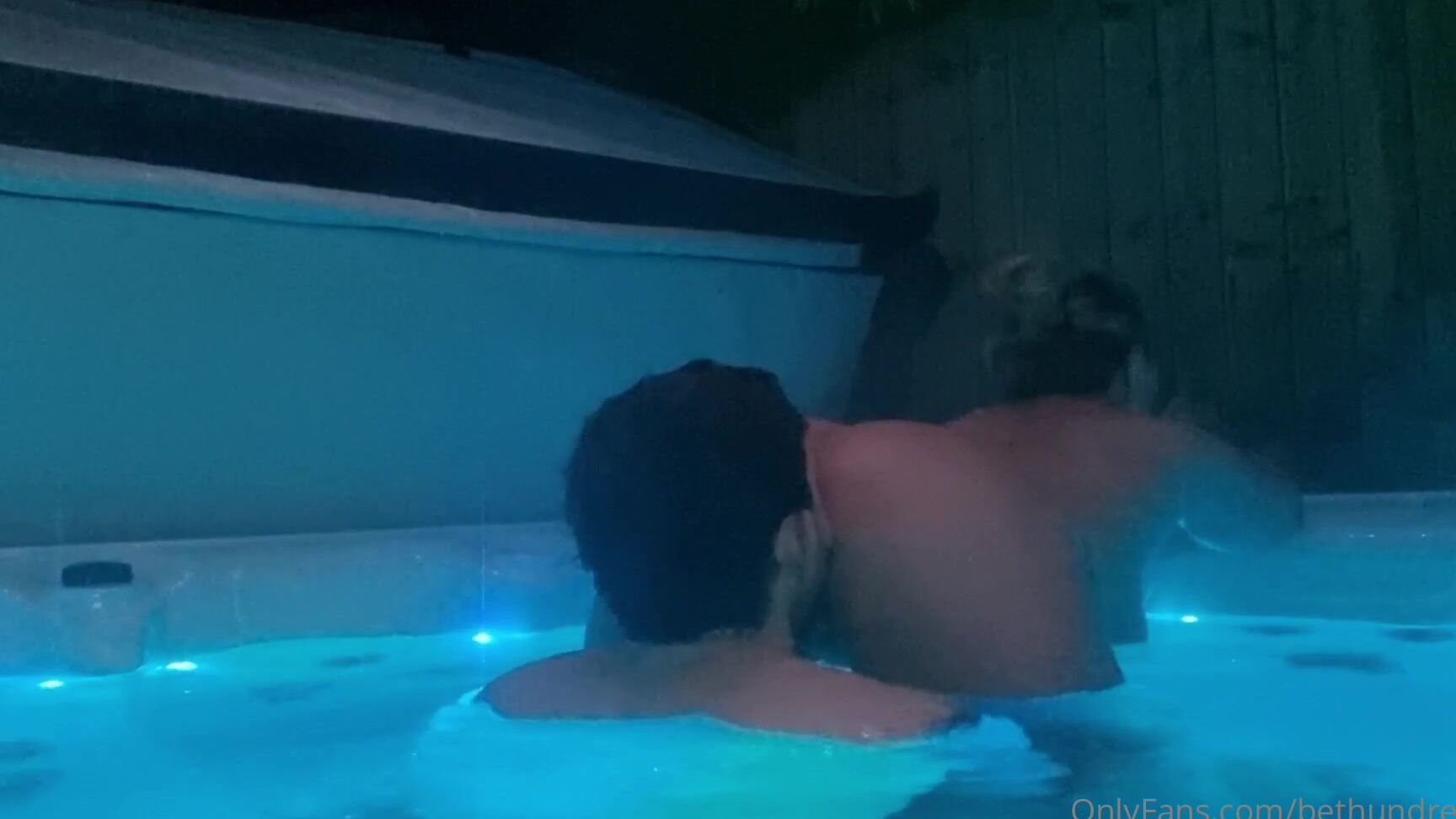 Bethundressed Oral Hot Tub Fun