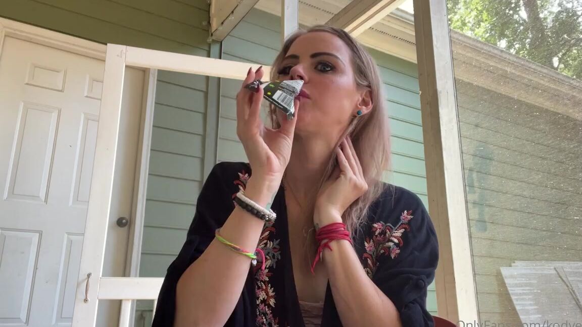 Kodyevans Onlyfans How About Some Pop Rocks Fun Why Not Pour Some In My Mouth And Hear Them Pop Does It Make You Want